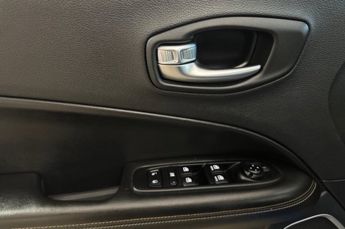 Used 2021 Jeep Compass Latitude w/ Convenience Group image 11