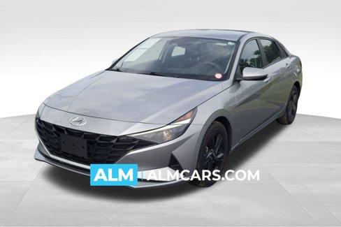 Used 2023 Hyundai Elantra SEL image 1