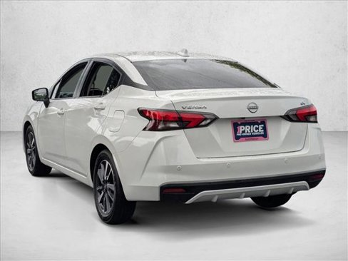 Used 2024 Nissan Versa SV image 8