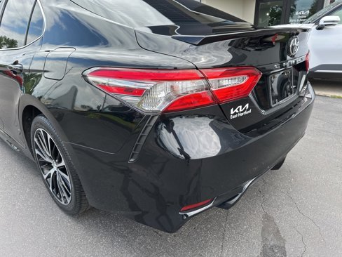 Used 2019 Toyota Camry SE image 9