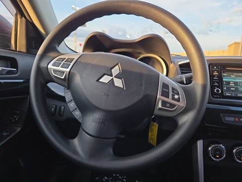 Used 2017 Mitsubishi Lancer ES image 19