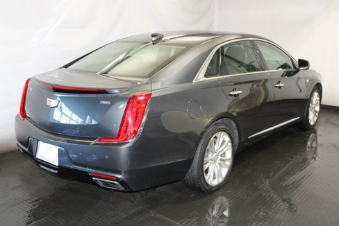 Used 2018 Cadillac XTS Luxury image 4