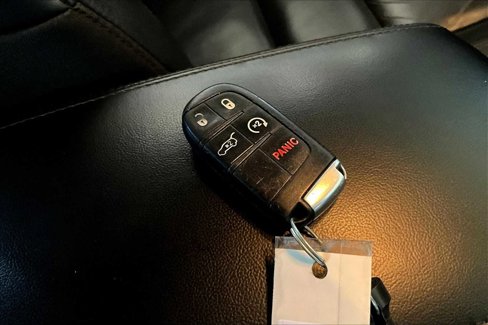 Used 2018 Jeep Grand Cherokee Limited image 14