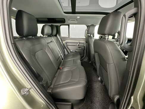 Certified 2025 Land Rover Defender 110 S image 25