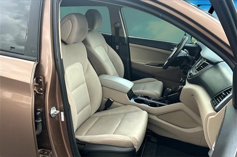 Used 2016 Hyundai Tucson SE w/ Option Group 02 image 7