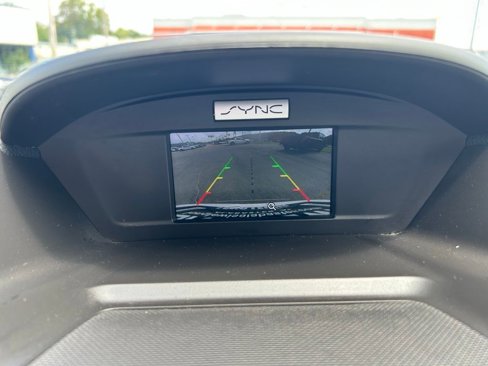 Used 2017 Ford Escape SE image 23