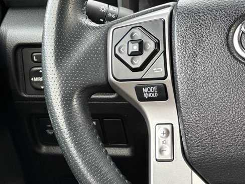 Used 2015 Toyota 4Runner 4WD image 25