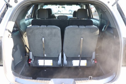 Used 2017 Ford Explorer XLT image 13