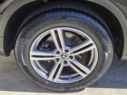 Used 2021 Mercedes-Benz GLC 300 image 9