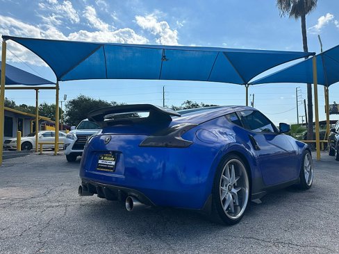 Used 2009 Nissan 370Z Touring image 5