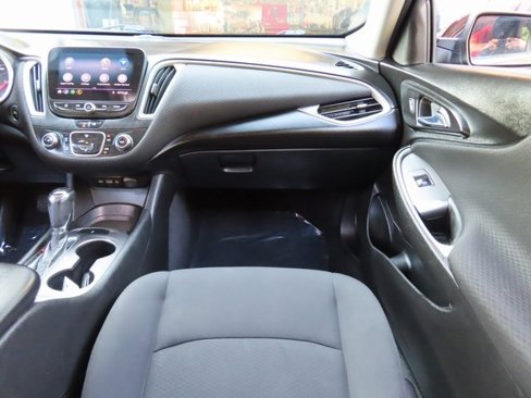 Used 2020 Chevrolet Malibu RS image 31