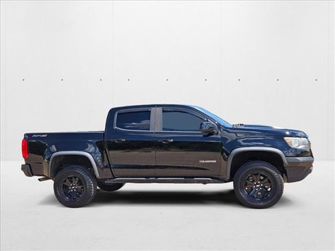 Used 2018 Chevrolet Colorado ZR2 w/ ZR2 Midnight Special Edition image 4