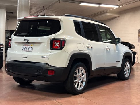 Certified 2021 Jeep Renegade Latitude w/ Sun & Sound Group image 5