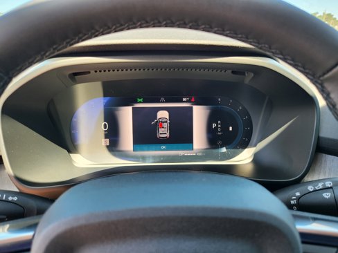 New 2025 Volvo XC40 B5 Core w/ Protection Package image 33