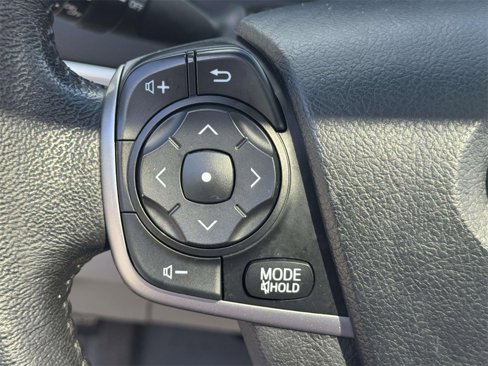 Used 2012 Toyota Camry image 20