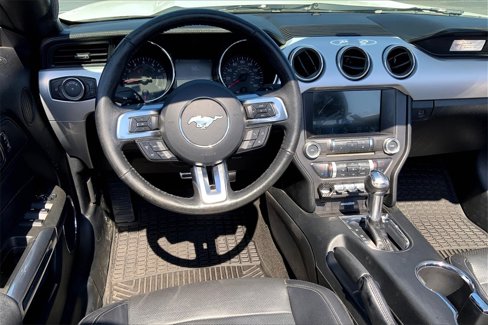 Used 2017 Ford Mustang Premium image 6
