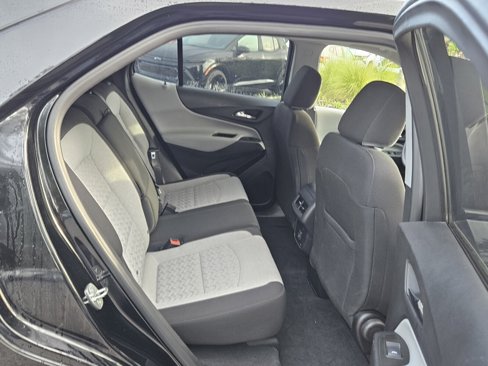 Used 2023 Chevrolet Equinox LS image 17