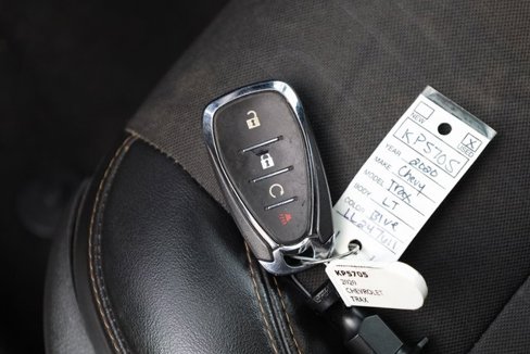Used 2020 Chevrolet Trax LT w/ Driver Confidence Package image 25