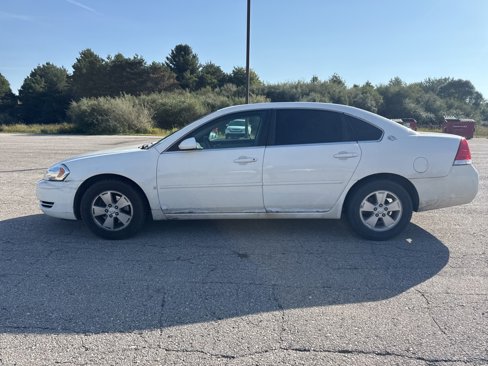 Used 2008 Chevrolet Impala LT image 14
