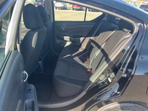Used 2018 Nissan Versa SV w/ SV Special Edition Package image 15