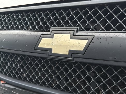 Used 2018 Chevrolet Express 2500 w/ Driver Convenience Package image 11