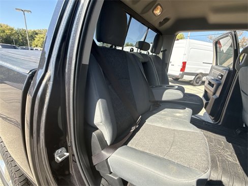 Used 2018 RAM 1500 Big Horn image 23