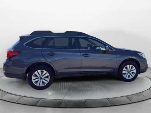 Used 2016 Subaru Outback 2.5i Premium image 6