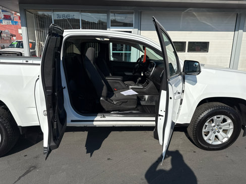 Used 2020 Chevrolet Colorado LT w/ Safety Package image 24