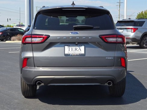 Used 2023 Ford Escape ST-Line Select image 13