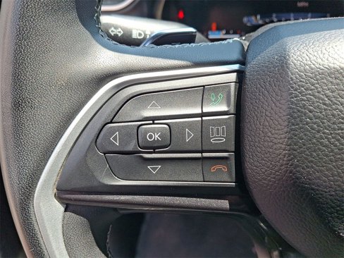Used 2023 Jeep Grand Cherokee L Laredo image 23