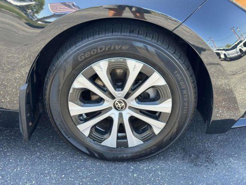Certified 2020 Toyota Corolla LE image 6
