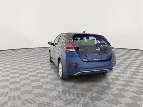 Certified 2024 Nissan Leaf S image 9