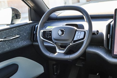 New 2025 Volvo EX30 Ultra w/ Protection Package Premier image 17