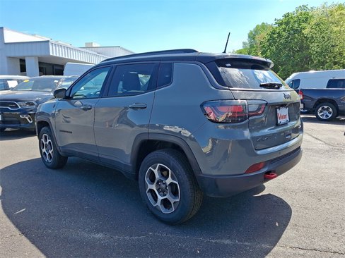 Used 2022 Jeep Compass Trailhawk w/ Trailhawk Elite Group image 4
