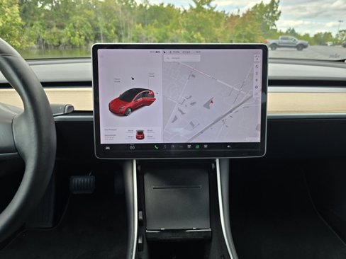 Used 2018 Tesla Model 3 Long Range image 29
