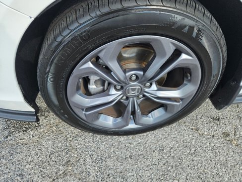 Used 2023 Honda Accord EX image 10