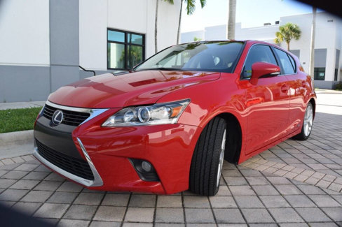 Used 2016 Lexus CT 200h w/ Navigation Package image 2