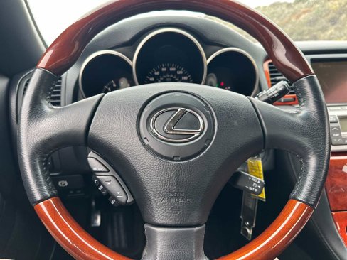 Used 2006 Lexus SC 430 Convertible image 22