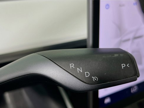Used 2020 Tesla Model 3 Standard Range image 17