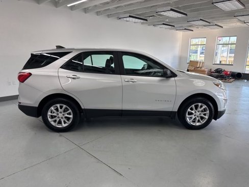 Used 2021 Chevrolet Equinox LS image 12