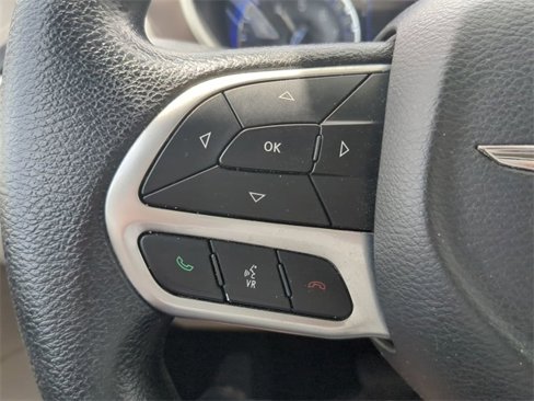 Used 2021 Chrysler Voyager Lxi image 23