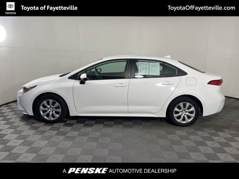 Certified 2023 Toyota Corolla LE image 2