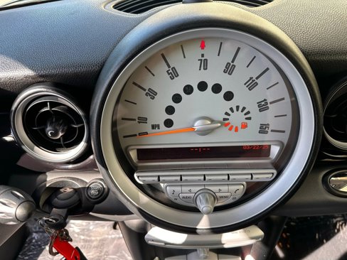 Used 2009 MINI Cooper Clubman Hardtop image 14