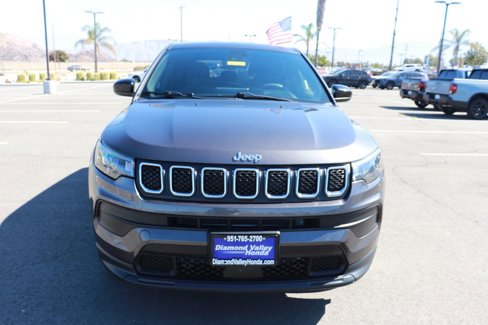 Used 2023 Jeep Compass Sport image 2