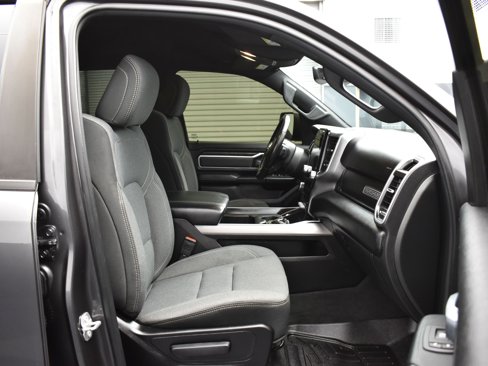 Used 2021 RAM 1500 Big Horn image 12