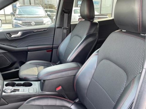 Used 2023 Ford Escape ST-Line image 14