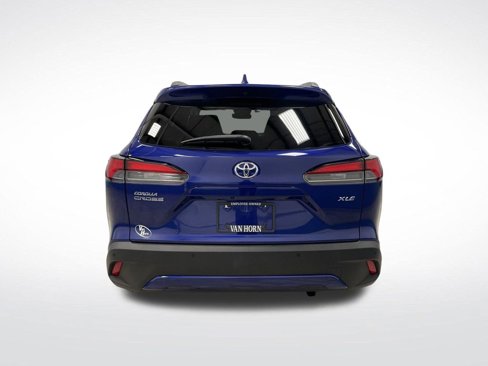 Used 2023 Toyota Corolla Cross XLE w/ Convenience Package image 14
