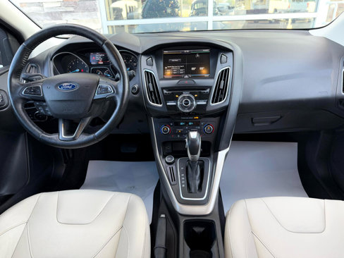 Used 2015 Ford Focus Titanium image 19
