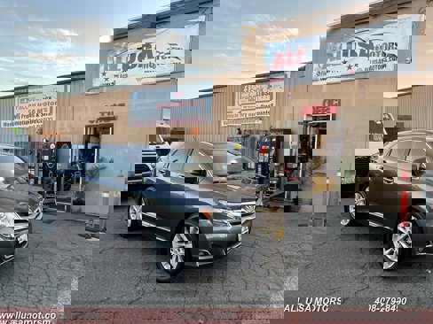 Used 2015 Toyota Venza LE image 3