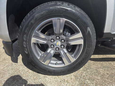 Used 2017 Chevrolet Colorado W/T w/ Custom Special Edition image 33